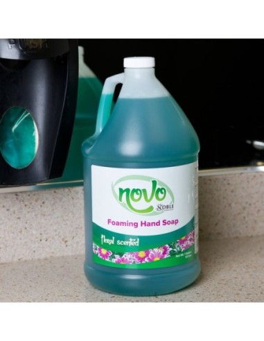 Noble Chemical Novo 1 Gallon / 128 oz. Foaming...