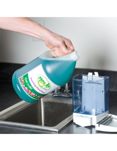 Noble Chemical Novo 1 Gallon / 128 oz. Foaming...