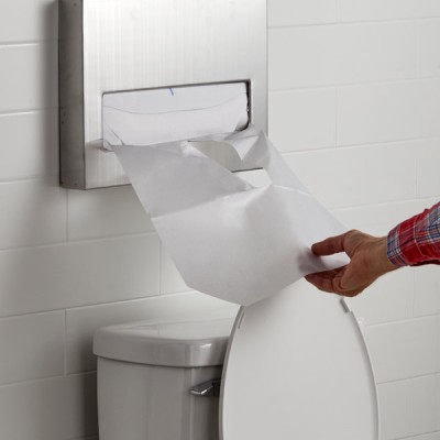 Lavex Janitorial Half Fold Paper Toilet Seat Cover - 500/Cs 2